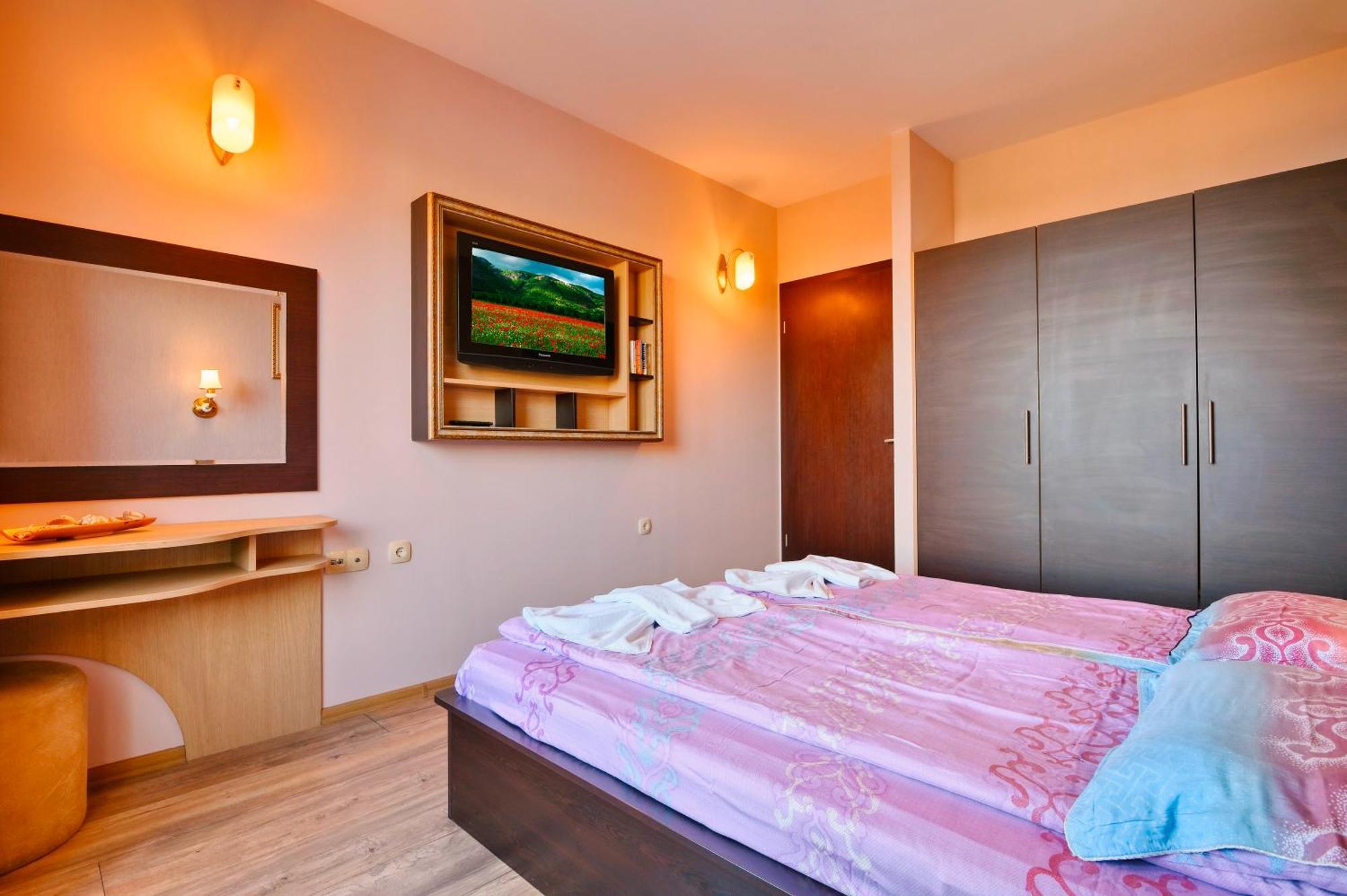 Luxury Apartment Zlatna Kotva ゴールデンサンド エクステリア 写真